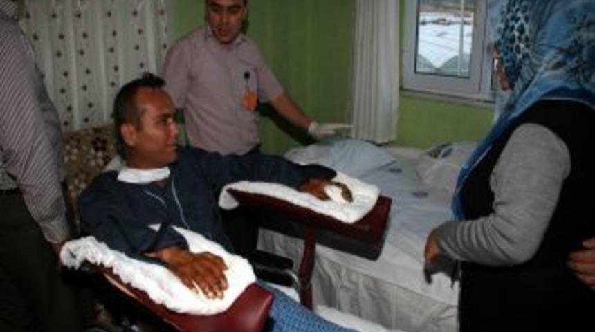 &Ccedil;ift Kol Nakli Yapılan Atilla Kavdır, 69 G&uuml;n&uuml;n Ardından Evinde