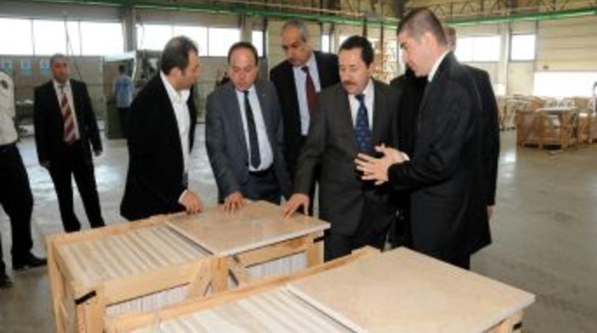 Robotları kullandıkları işletmeden 40 &uuml;lkeye mermer satıyorlar