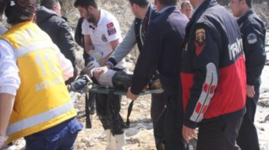 3 yaşındaki &ccedil;ocuk asma k&ouml;pr&uuml;den dereye d&uuml;şt&uuml;