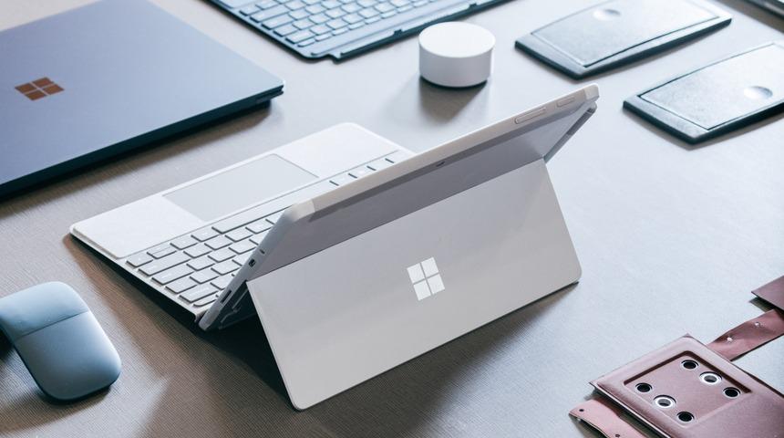 Öğrenciler için uygun fiyatlı bilgisayar: Microsoft Surface Go!