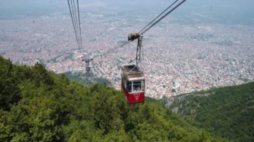 Teleferik bakıma alınıyor