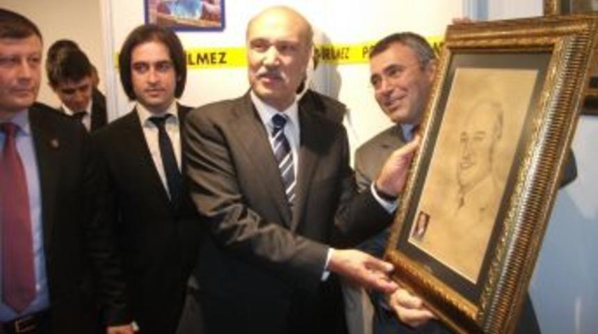 Taksim Cumhuriyet Sanat Galerisi&rsquo;nde &lsquo;Polis Sergisi&rsquo;