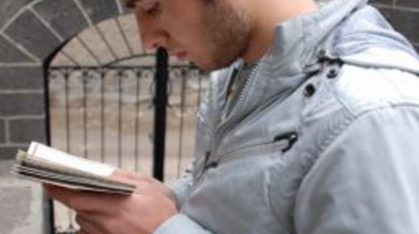 &Ouml;ğrenciler Ygs &Ouml;ncesi T&uuml;rbelere Akın Etti