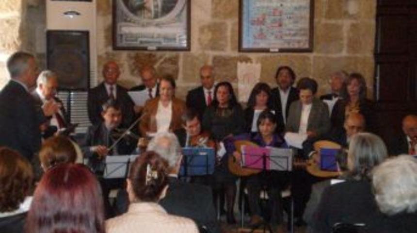 Sanatseverler karcığar makamında buluştu