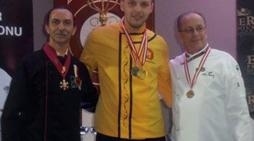 ALTSO MYO madalyaları topladı