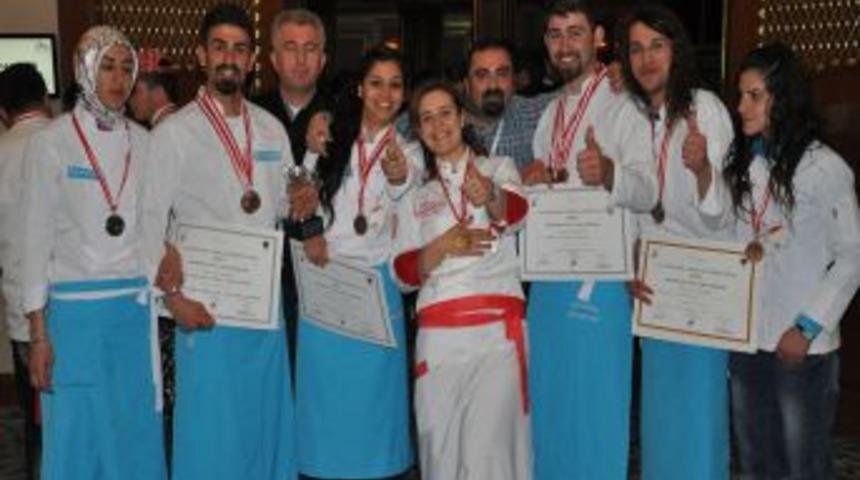 A&Uuml; Aş&ccedil;ılık Takımı, Uluslararası İstanbul Mutfak G&uuml;nleri&rsquo;nden 4 &ouml;d&uuml;lle d&ouml;nd&uuml;