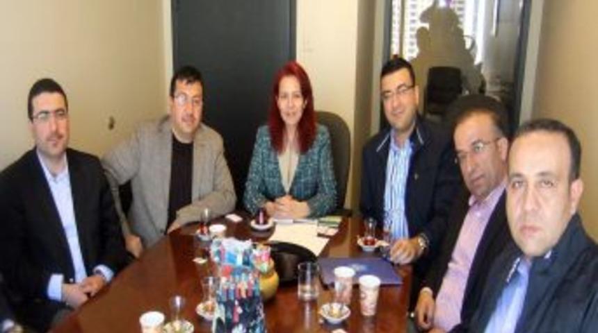 AKTİSAD &uuml;yeleri, ekonomik işbirliği i&ccedil;in Şikago'yu ziyaret etti