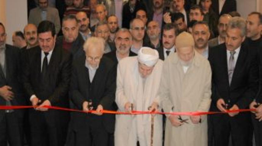 Bedi&uuml;zzaman Sergisi Tarsus&rsquo;ta yoğun ilgi ile a&ccedil;ıldı