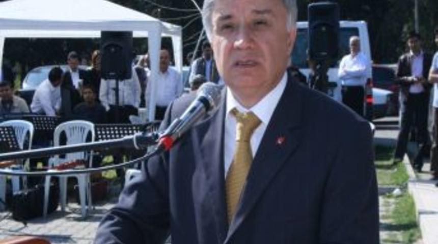 Rekt&ouml;r Akınoğlu: Yeni &uuml;niversite belediyenin verdiği araziye kurulmalı