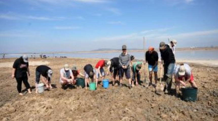 D&uuml;nyanın en b&uuml;y&uuml;k flamingo kulu&ccedil;ka adası İzmir'de