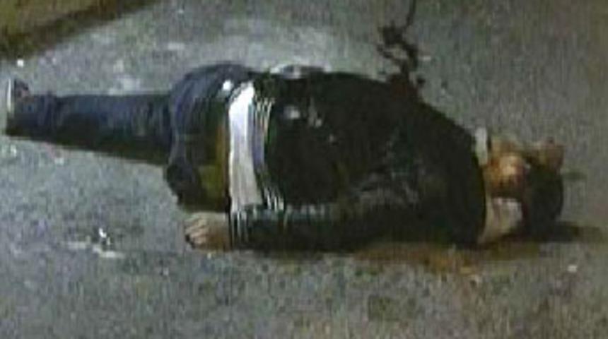 &Ouml;fkeli baba dehşeti; 1 &ouml;l&uuml;, 1 yaralı