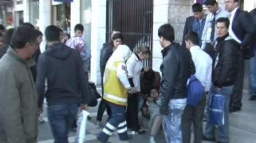 Bankaya giderken ayağı kayınca&hellip;