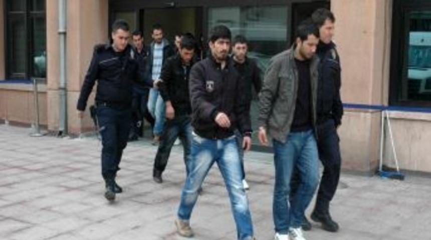 'Korsan nevruz' zanlıları adliyede