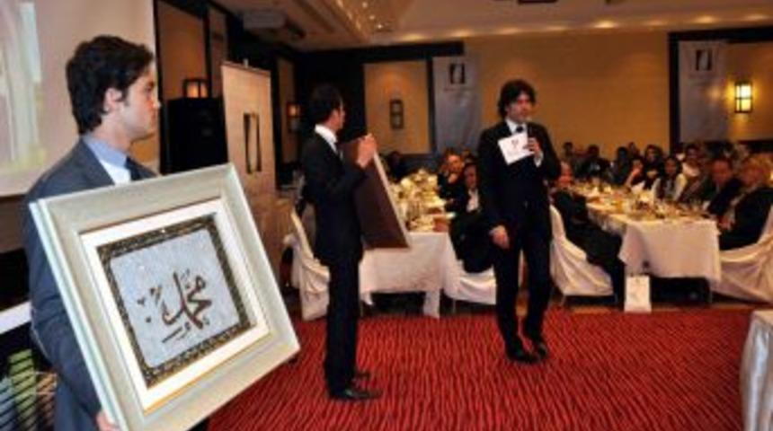 Eller eğitime destek i&ccedil;in kalktı