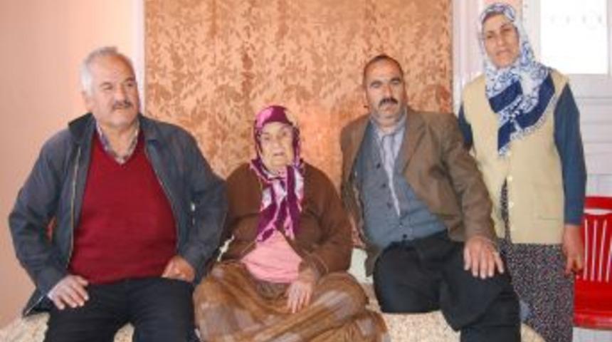 96 yaşındaki kadının 65&rsquo;lik maaşını '&ouml;ld&uuml;' diye kestiler