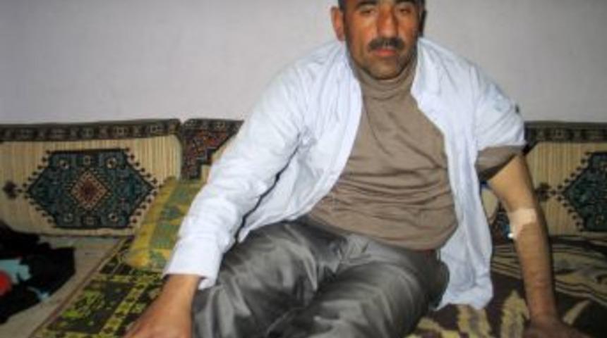 Arızayı gidermek isteyen k&ouml;yl&uuml;ler elektrik akımına kapıldı: 1 &ouml;l&uuml; 1 yaralı