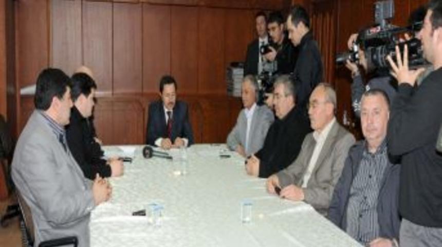 'Afyonkarahisar'da bozuk k&ouml;y yolları onarılacak'