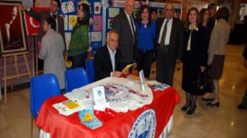 L&ouml;semili &Ccedil;ocukların Resimleri Sergilendi