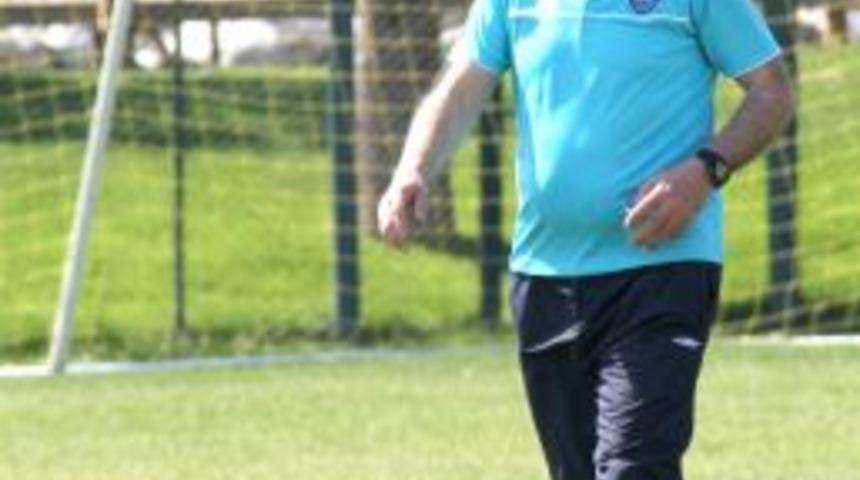 Adana Demirspor '&ccedil;ıkış' Arıyor