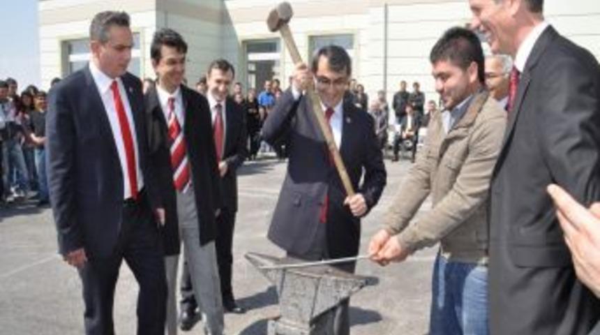 Bozok &Uuml;niversitesi'nde nevruz geleneğe g&ouml;re kutlandı