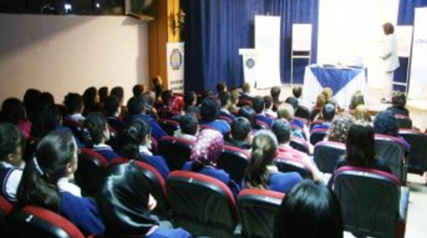 Meme Okulu Projesinde İlk Eğitim Verildi