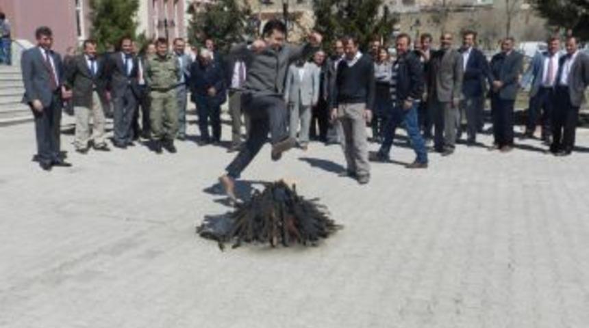 Derik'te nevruz resmi törenlerle kutlandı