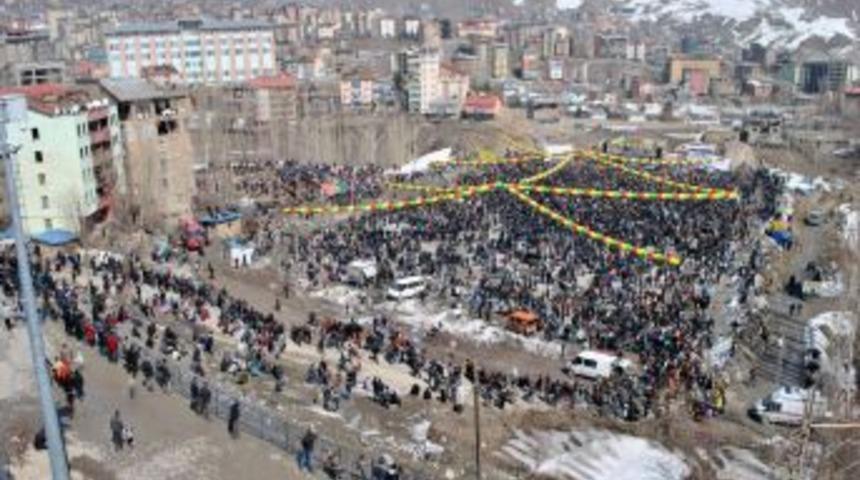 Hakkari'de nevruz kutlaması sakin ge&ccedil;ti
