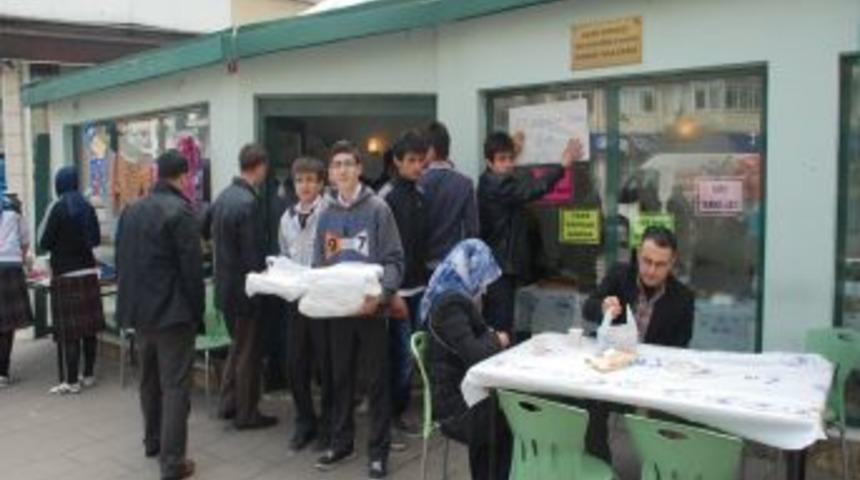 İmam Hatip Lisesi'nden kermes