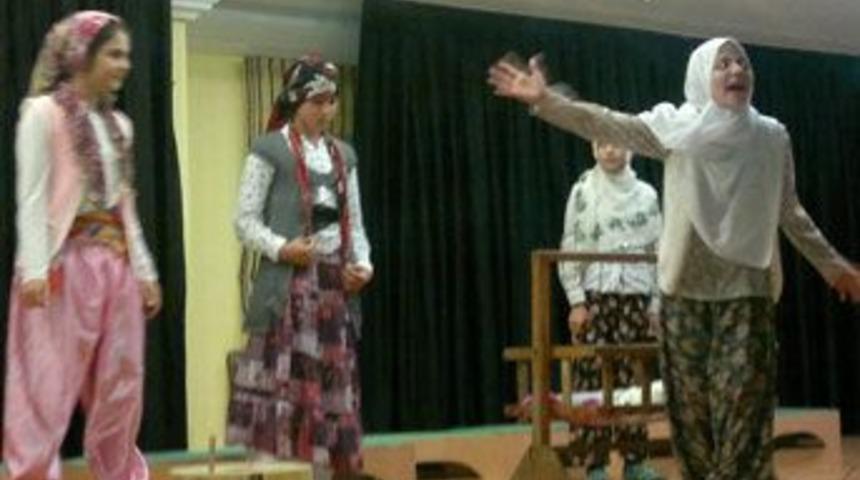 Sema Koleji&rsquo;nde &Ccedil;anakkale konferansı