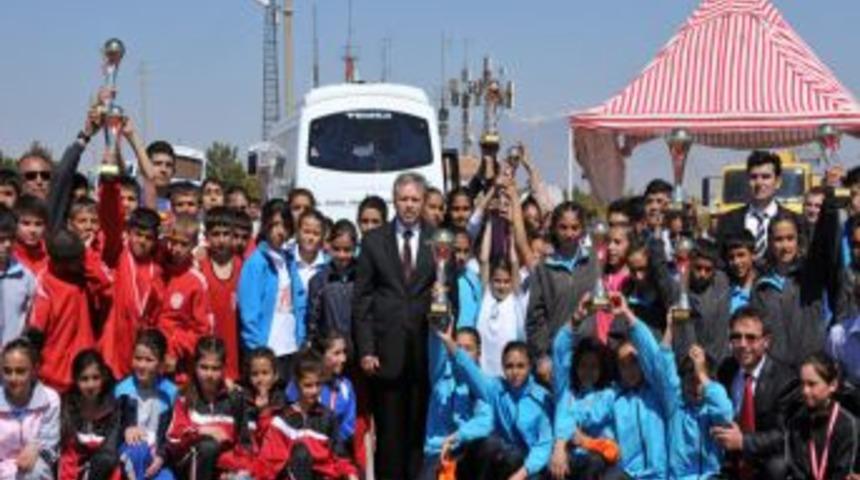 1. kademe kros yarışmaları yapıldı