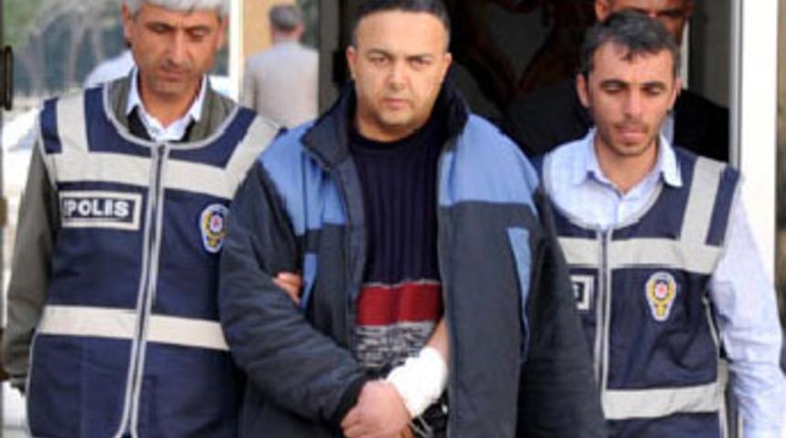 Sevgilisini boğup intihara kalkıştı