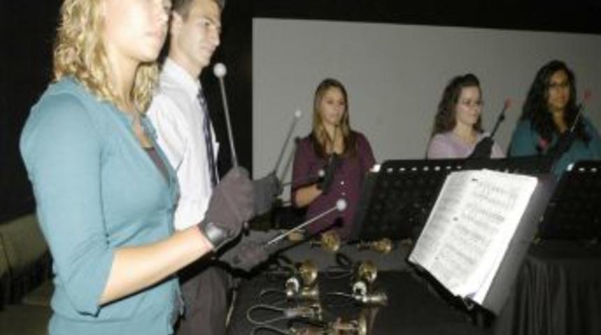 "el Zilleri"nden Tanıdık Melodiler