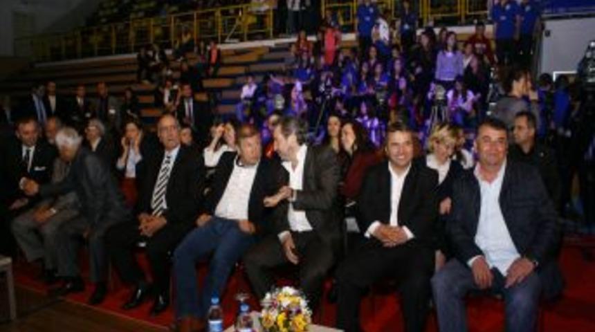 "spor'a Işık Tutanlar" &Ouml;d&uuml;l T&ouml;reni Yapıldı