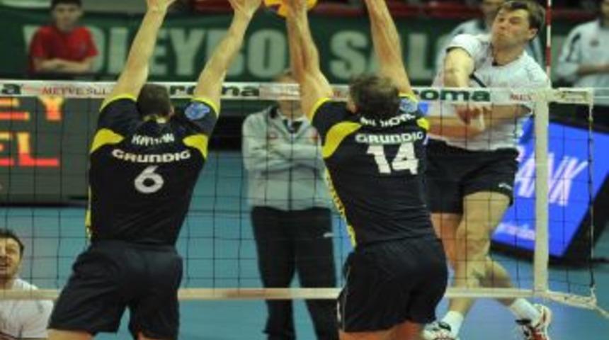 Halkbank: 3 - Fenerbah&ccedil;e Grundig: 0
