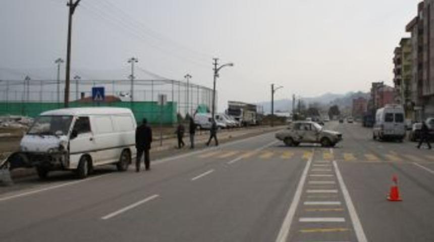 Vakfıkebir’de trafik kazası: Bir yaralı