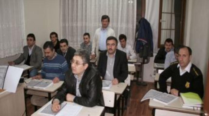 Osmanlıca okuma yazma kursuna b&uuml;y&uuml;k ilgi