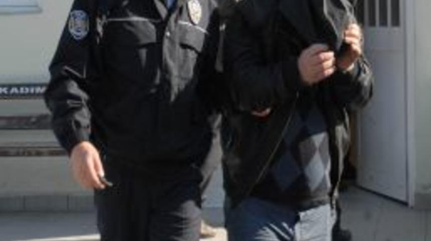 Belediyenin 880 &Ccedil;uval Dolusu Hurda Saatini &Ccedil;aldılar