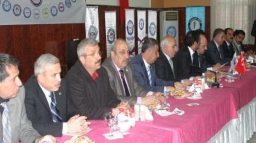 Memur- Sen: &Uuml;lkenin demokratikleşmesi i&ccedil;in de &ccedil;alışıyoruz