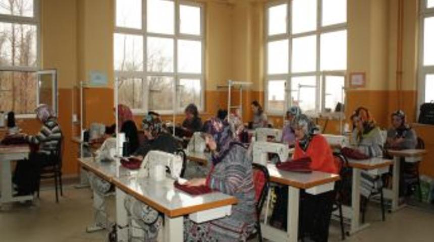 Vakfıkebir'de ev hanımlarına ekmek kapısı