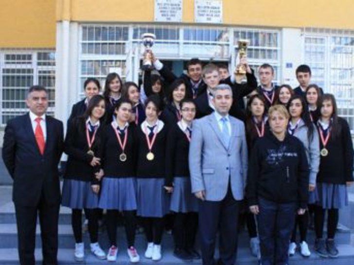 ahmet erdem ticaret meslek lisesi ogrencileri basariya doymuyor kayseri haberleri