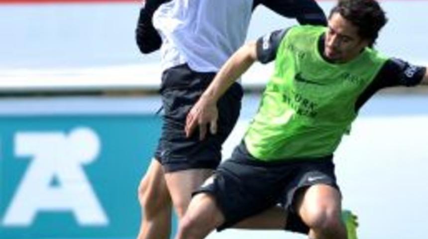 Galatasaray'da Trabzonspor ma&ccedil;ı hazırlıkları s&uuml;r&uuml;yor