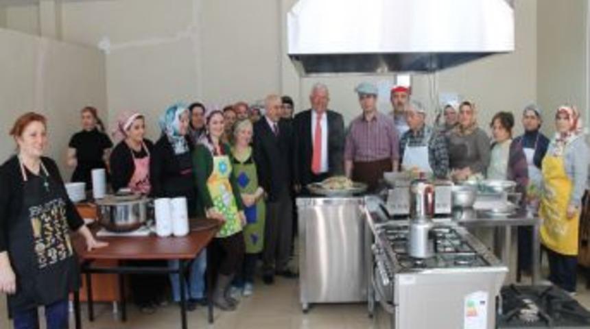 Cumhuriyet Halkevi eğitim yuvası oldu