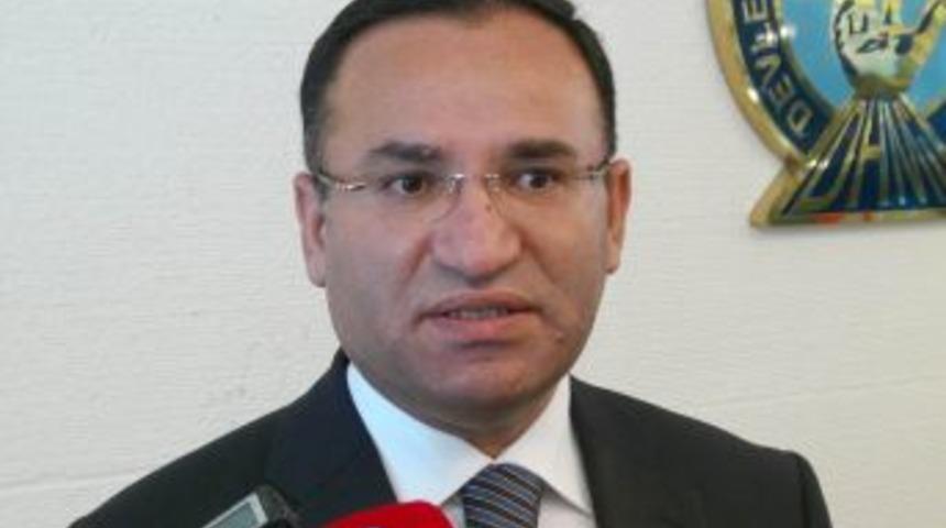 Bozdağ: 12 Eyl&uuml;l yargılaması, demokrasi a&ccedil;ısından anlamlı