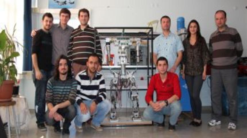 Balıkesir Üniversitesi uluslararası robot yarışmasında finale kaldı