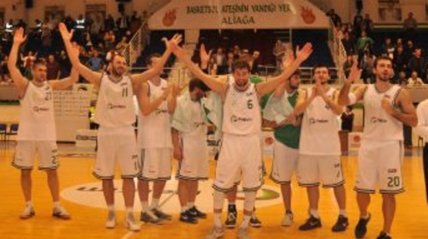 Aliağa Petkim play-off iddiasını s&uuml;rd&uuml;rd&uuml;