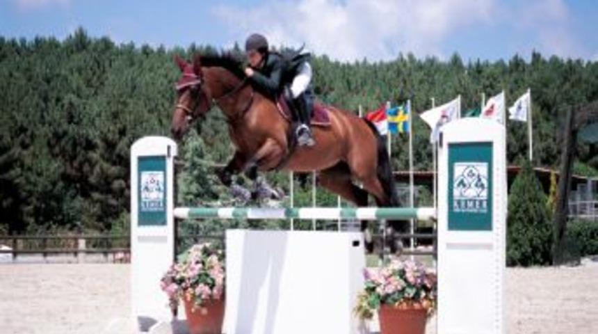 Kış Binicilik Festivali&rsquo;nde 2012'nin II. Ayak Yarışları haftasonunda yapılacak