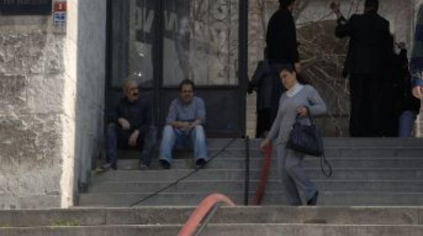 İstanbul &Uuml;niversitesi&rsquo;nde korkutan yangın