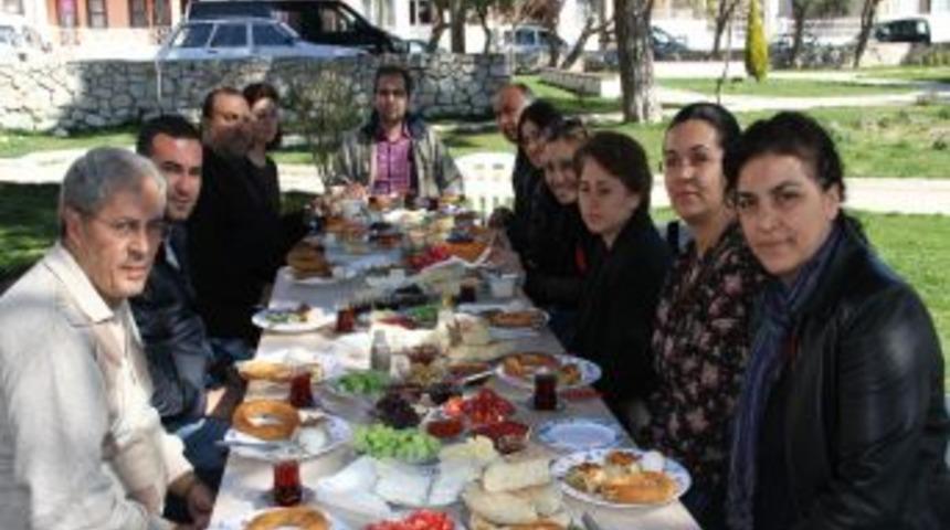 Muğla Engeliler Derneği, basın mensuplarıyla biraraya geldi