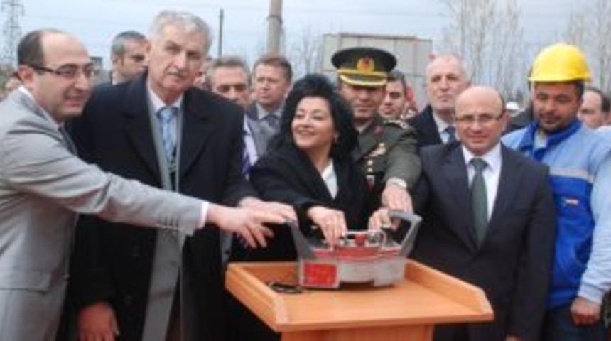 Altınova Belediyesi hizmete doymuyor