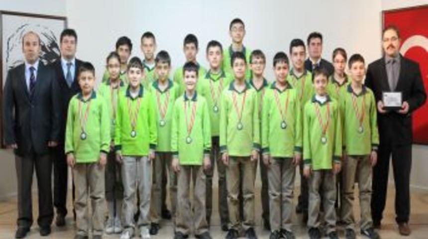 Safvet Koleji, İneg&ouml;l&rsquo;&uuml;n matematik şampiyonu